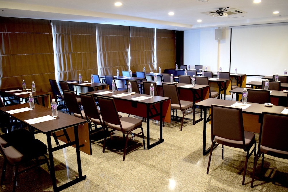 Lazenda Hotel 32/38