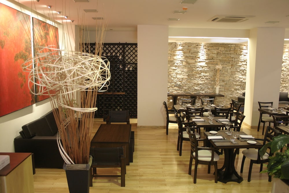 Villaggio Hotel Boutique 30/37