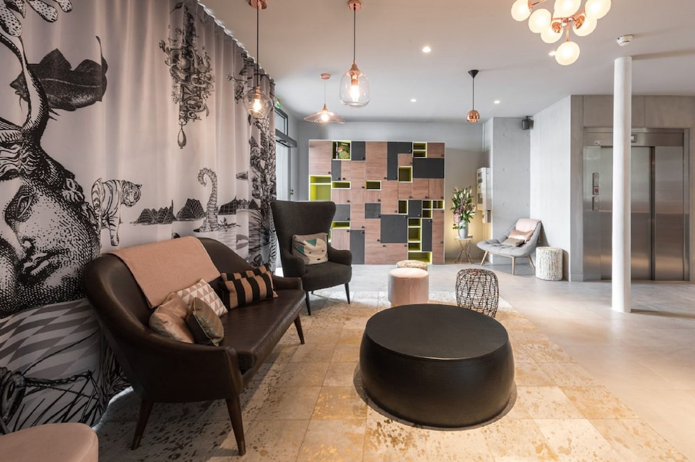 Madrigal Hotel Paris 27/47
