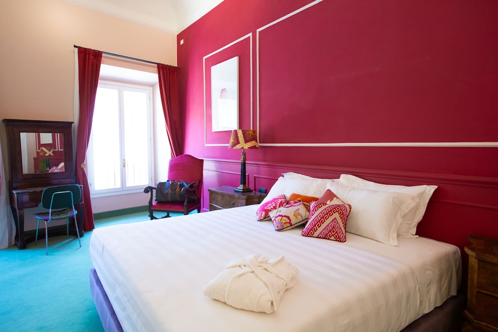PANORAMIC, DOUBLE BED, CITY VIEW