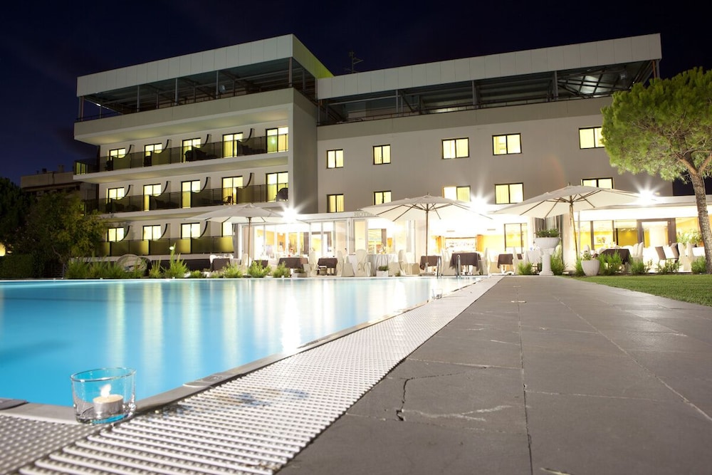 HOTEL FALCONE 3/32
