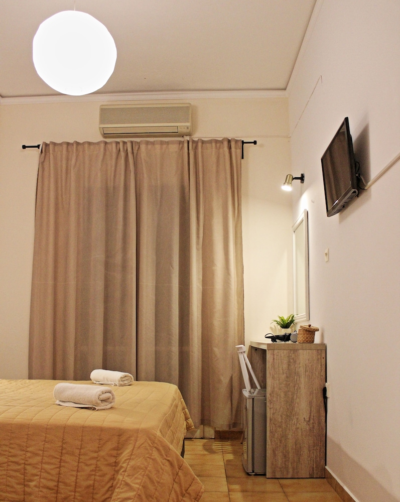 Aegina Hotel 52/73