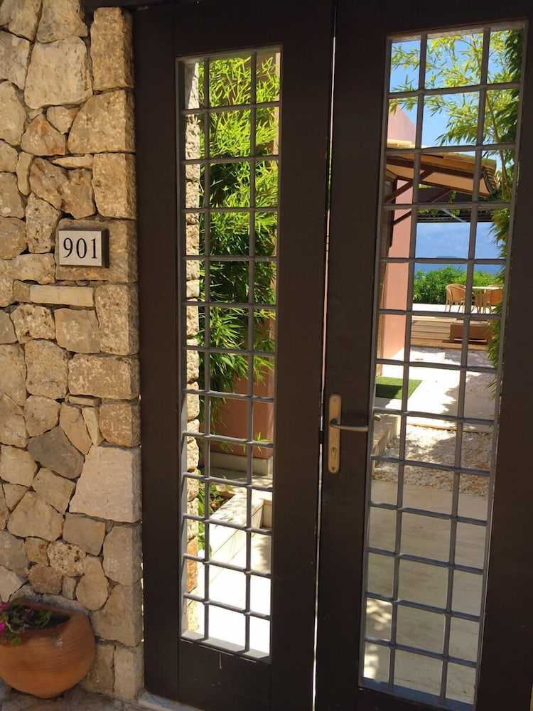 Ionian Blue Bungalows And Spa Resort 34/65