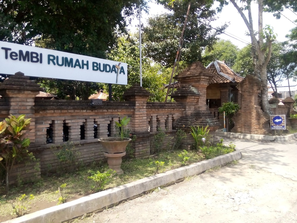 Tembi Rumah Budaya 3/50
