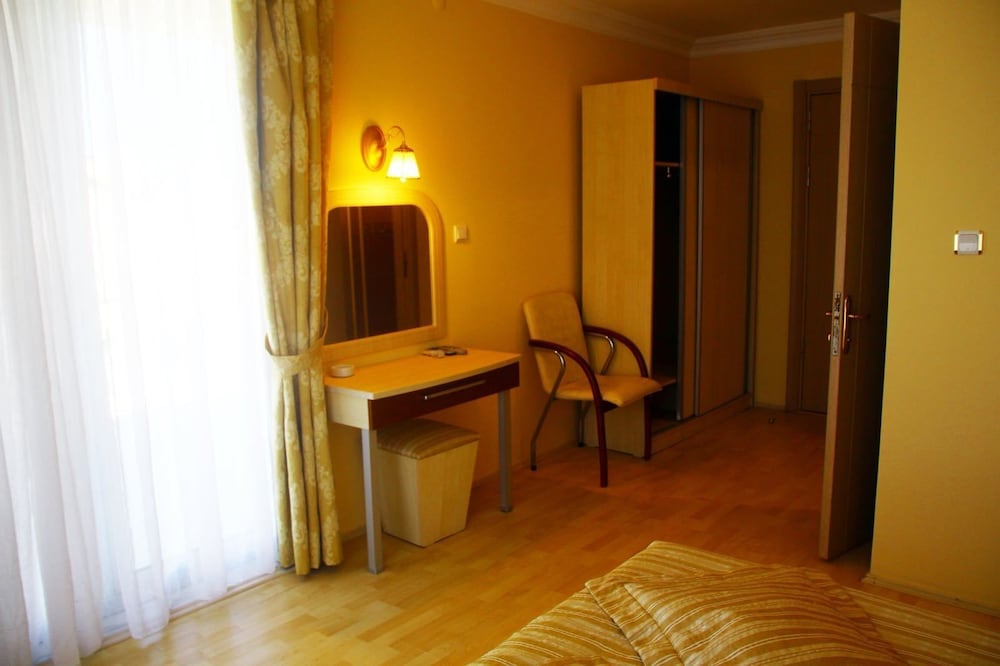Isik Otel 18/33