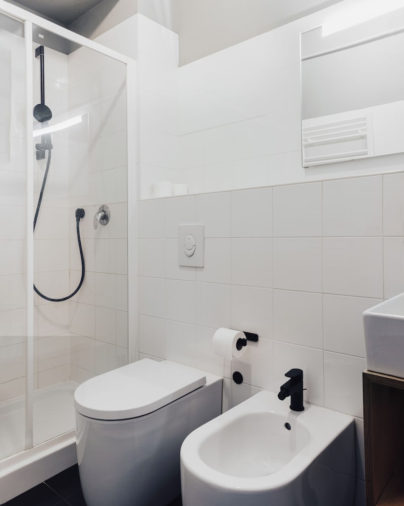 FEMALE DORM, FEMALE ONLY