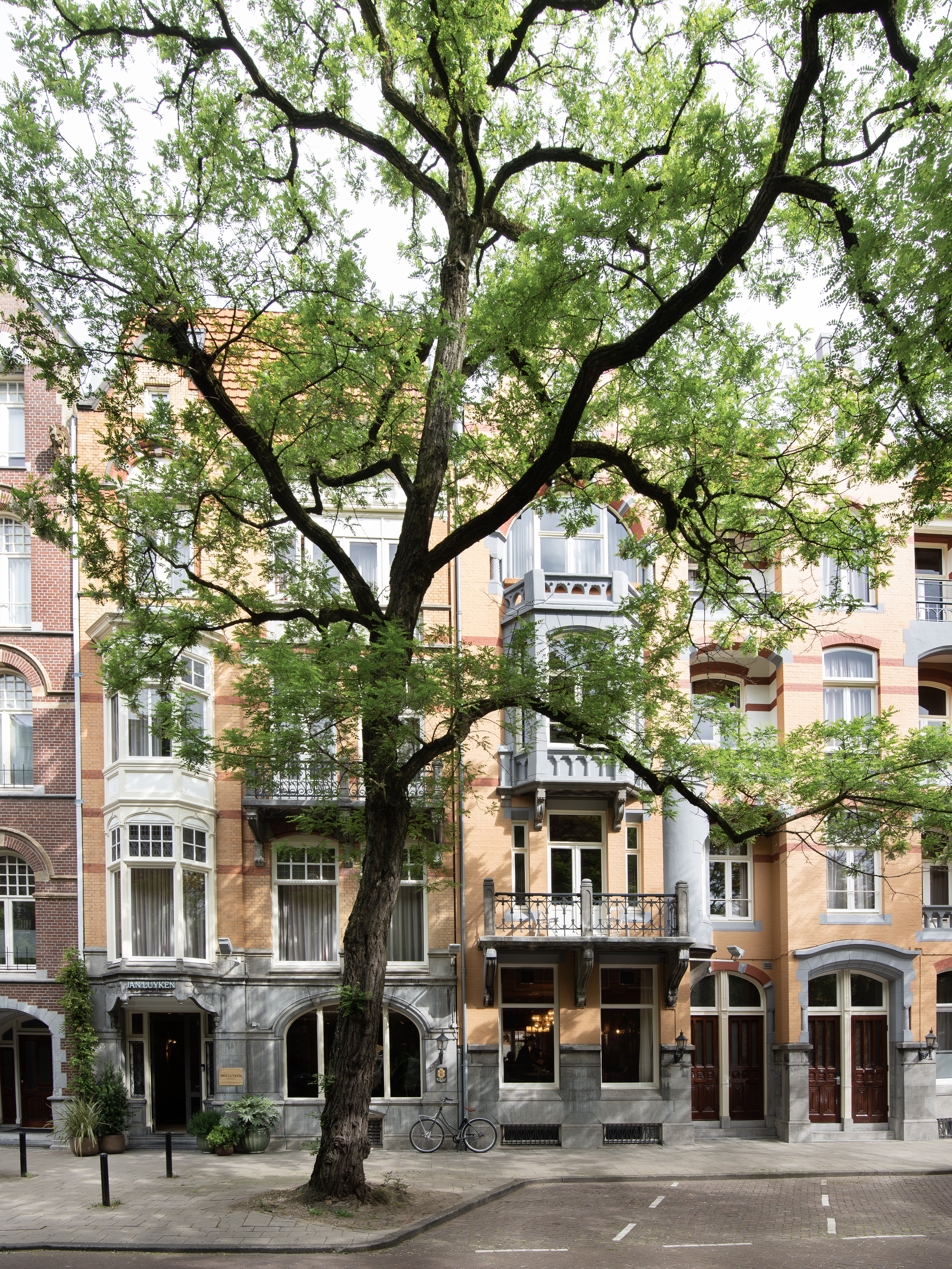 Jan Luyken Amsterdam in AMSTERDAM