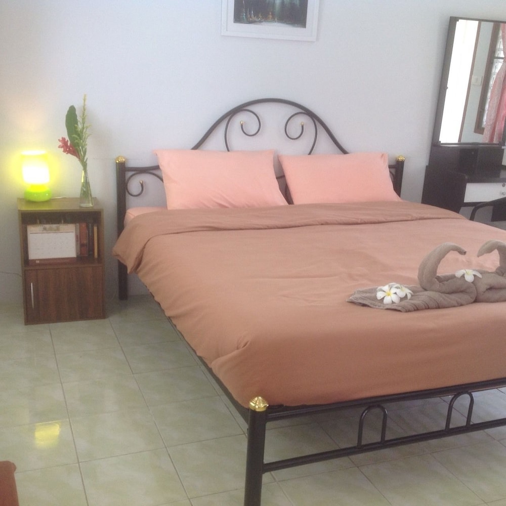 2N Guesthouse 11/42