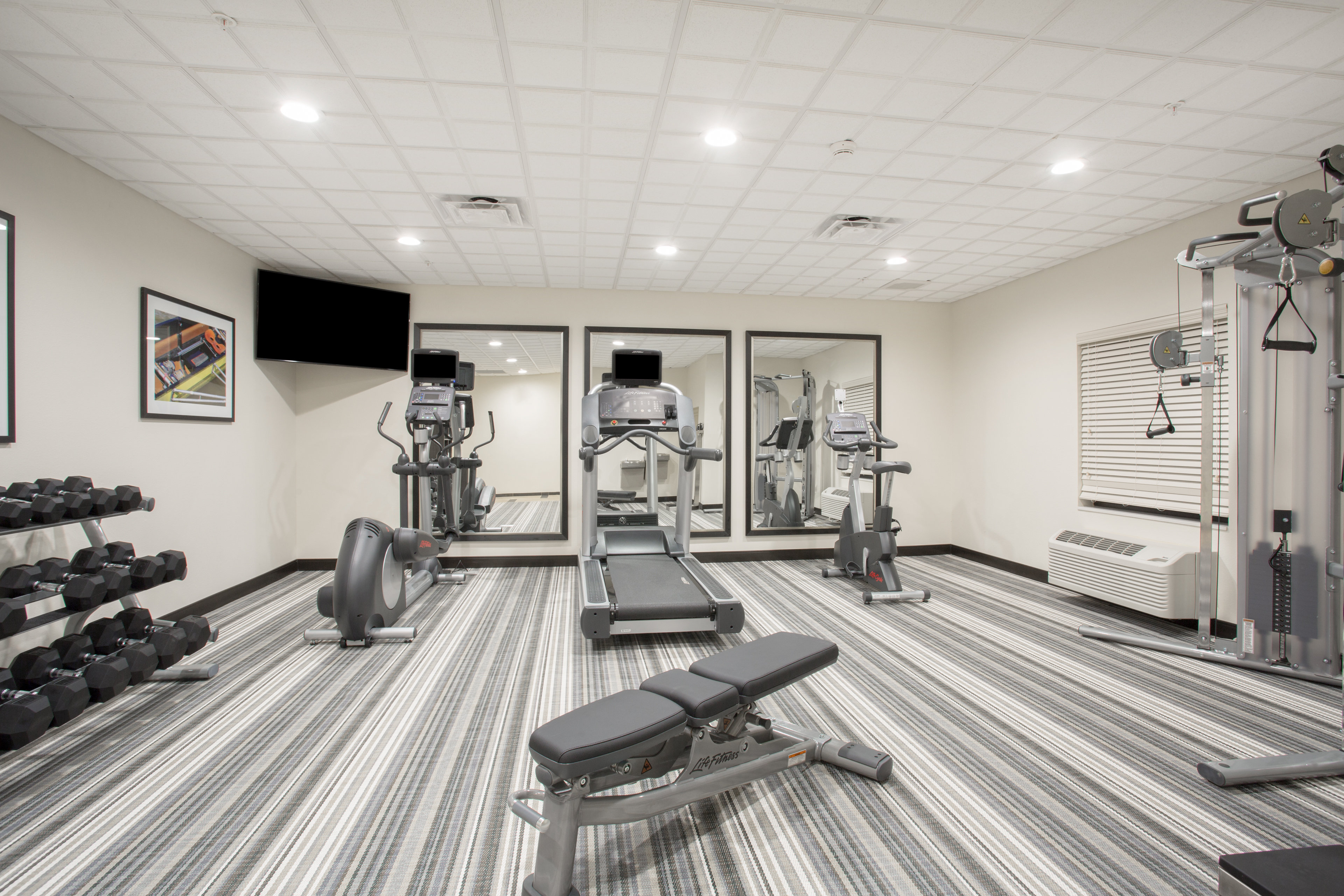 CANDLEWOOD SUITES PUEBLO 13/33
