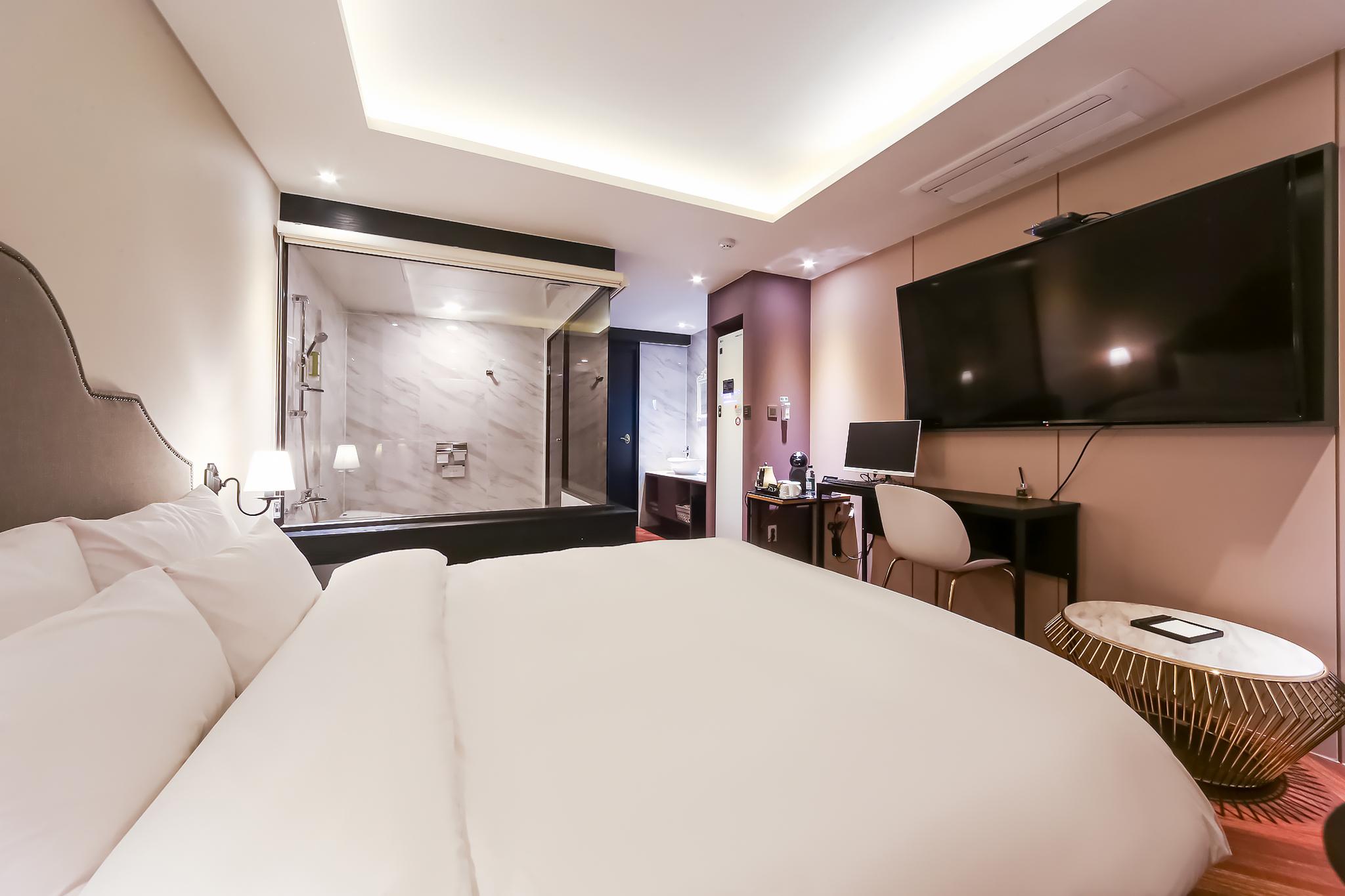Style, Suite, Golf Course View, Sauna, Jetted Tub