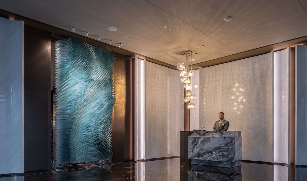 Hilton Shenzhen World Exhibition Convention Center 10/80
