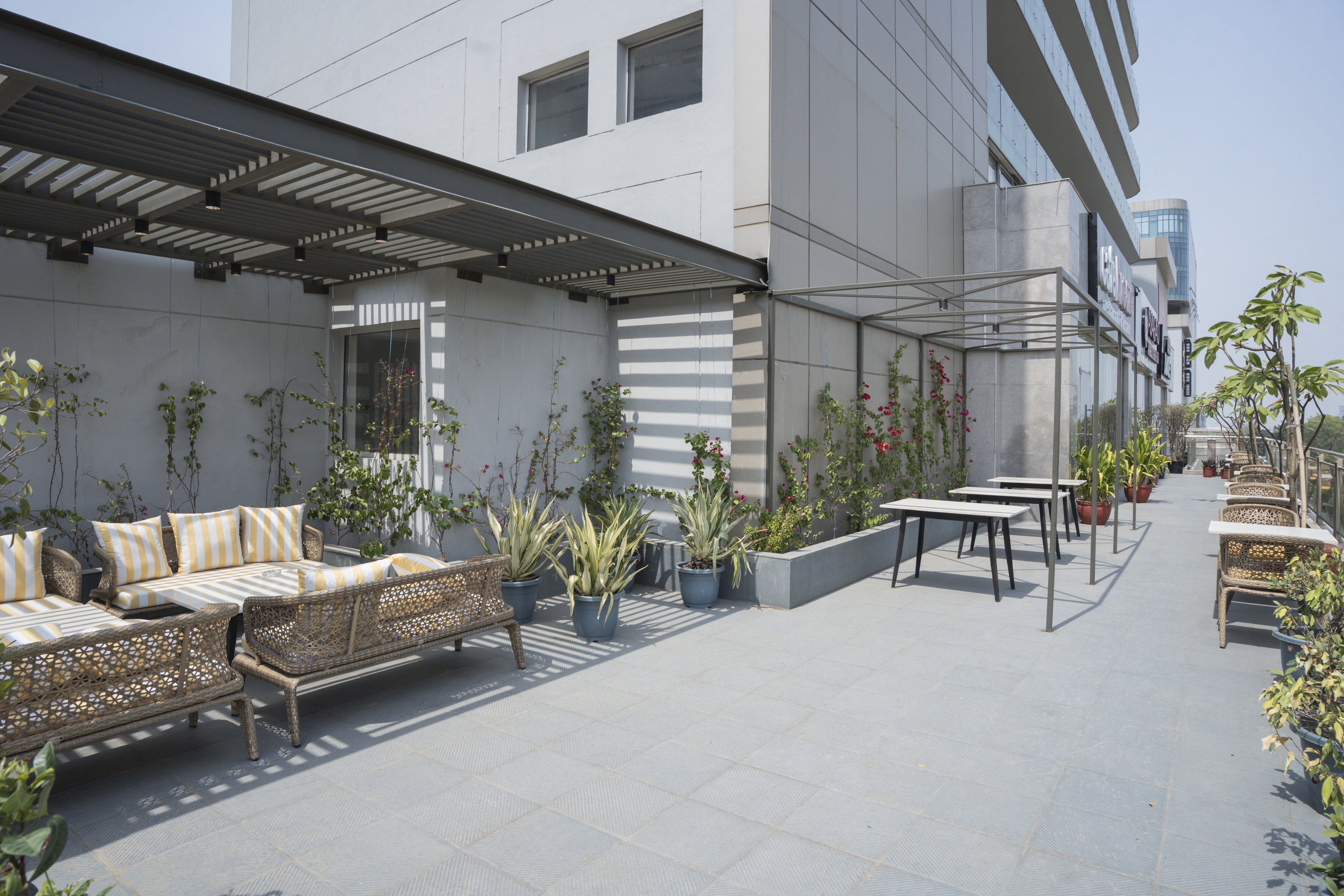 AR Suites KLJ Square 47/50