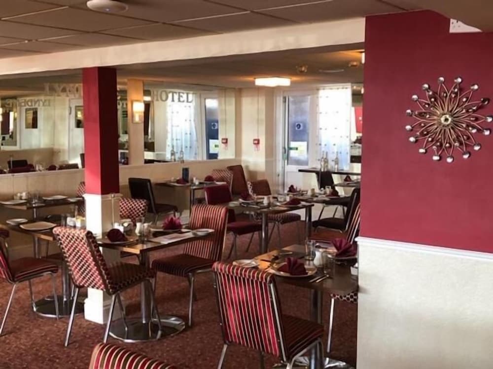 Lyndene Hotel 35/49