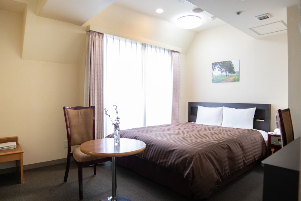 HOTEL CONTINENTAL 25/64
