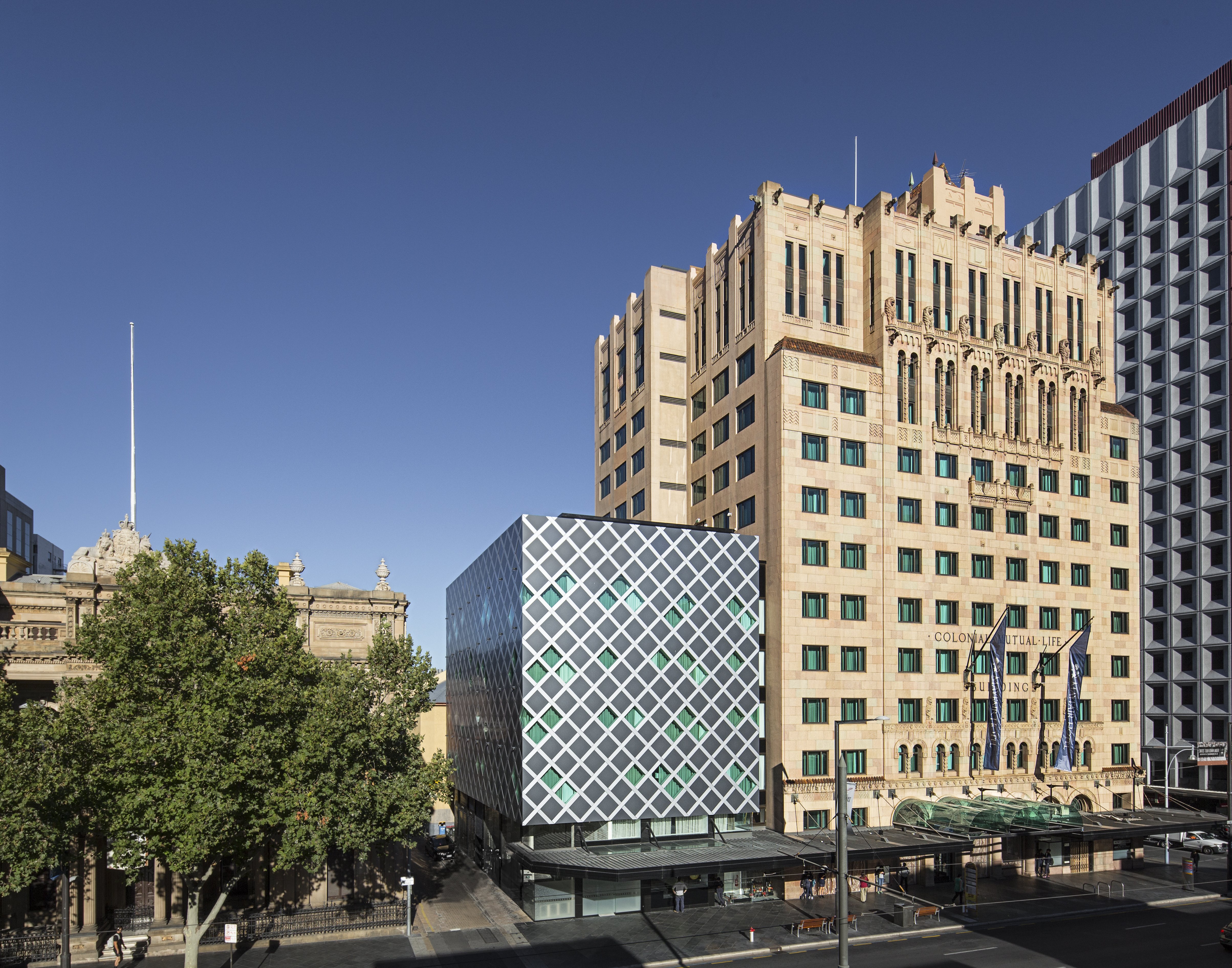 Mayfair Hotel 64/66