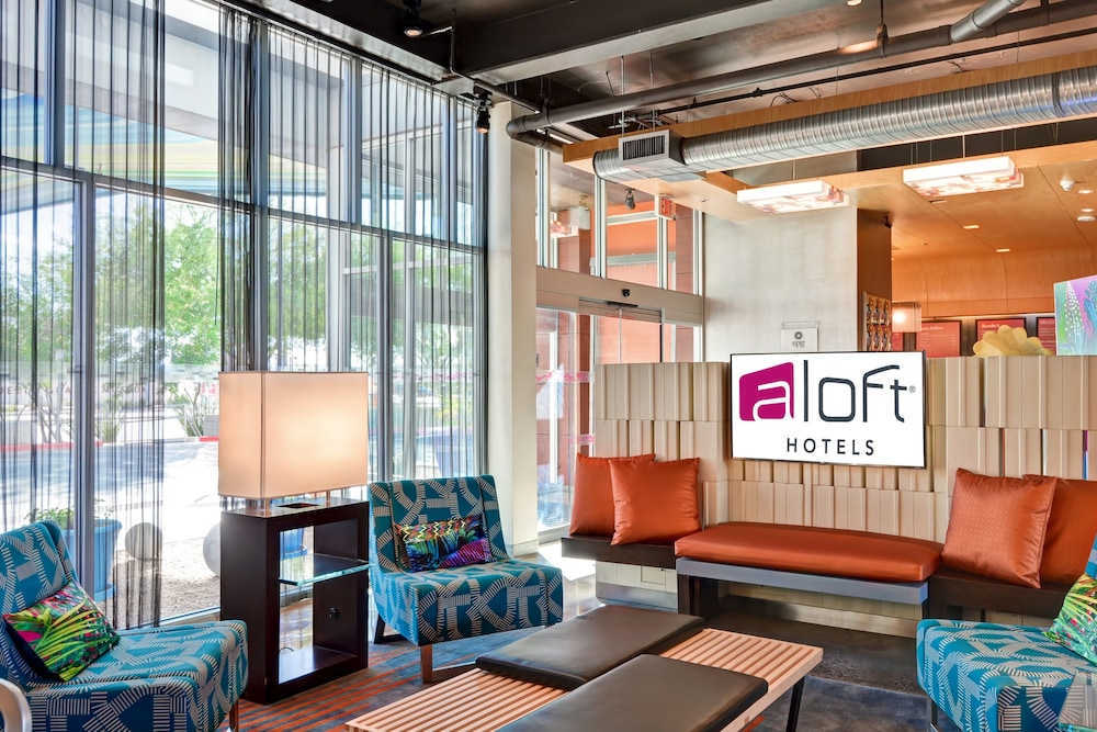 Aloft Phoenix Airport 10/62