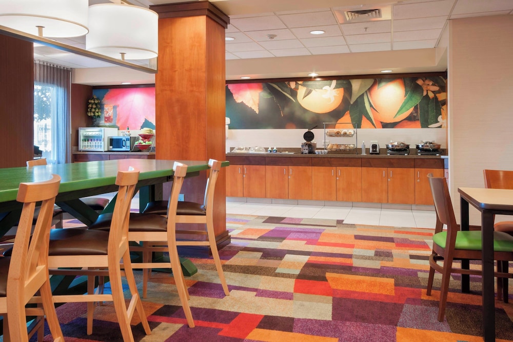 Fairfield Inn Suites el Centro 38/50