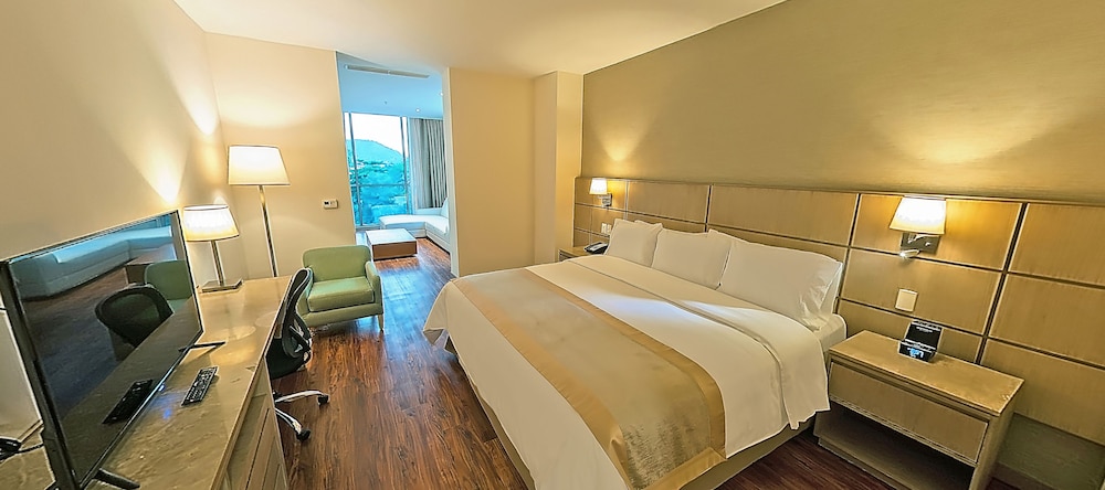 Radisson Hotel Guayaquil 11/47