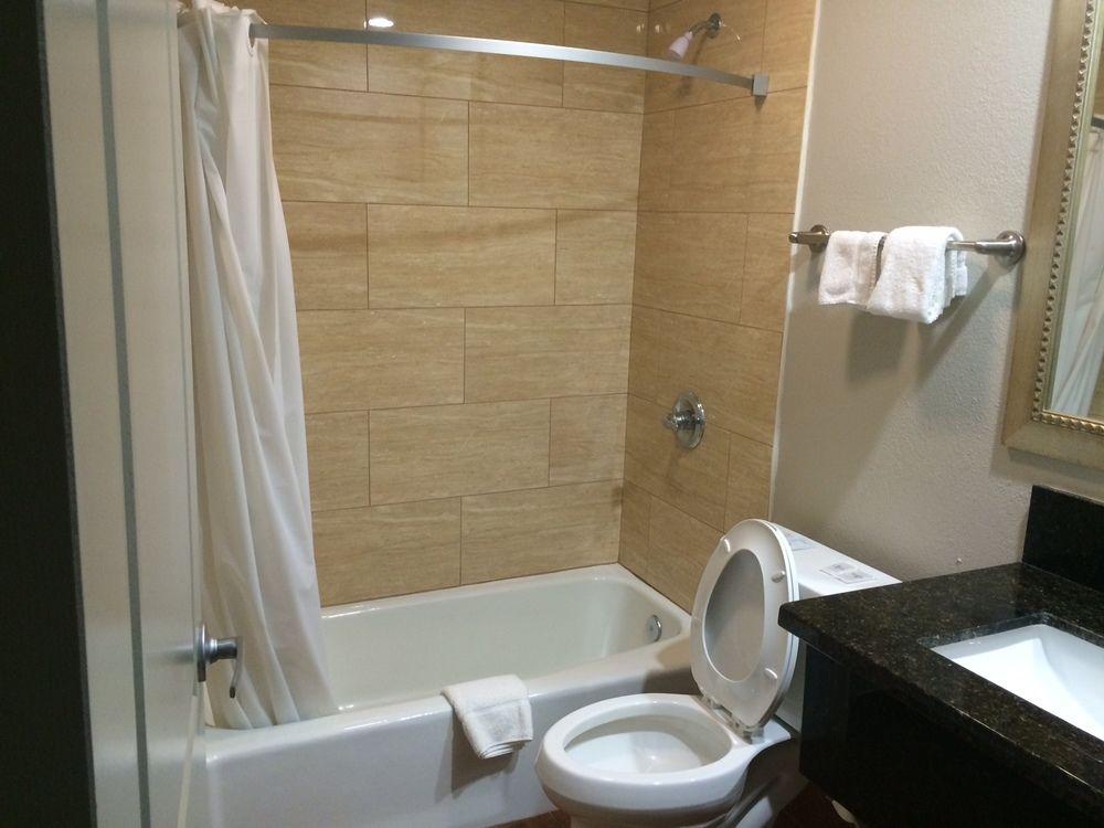 Hyland Motel Long Beach 26/27
