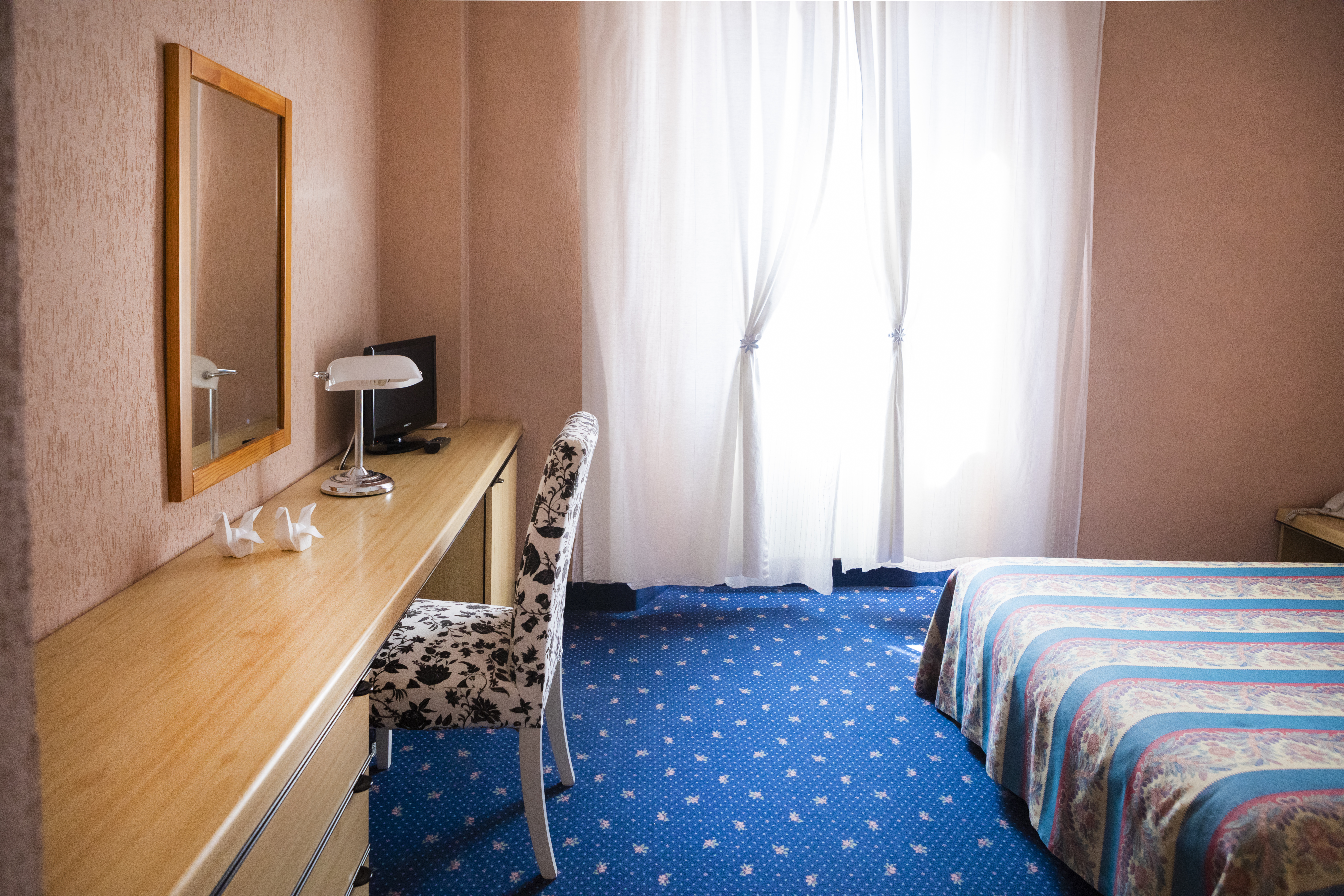 Economy, Double Bed