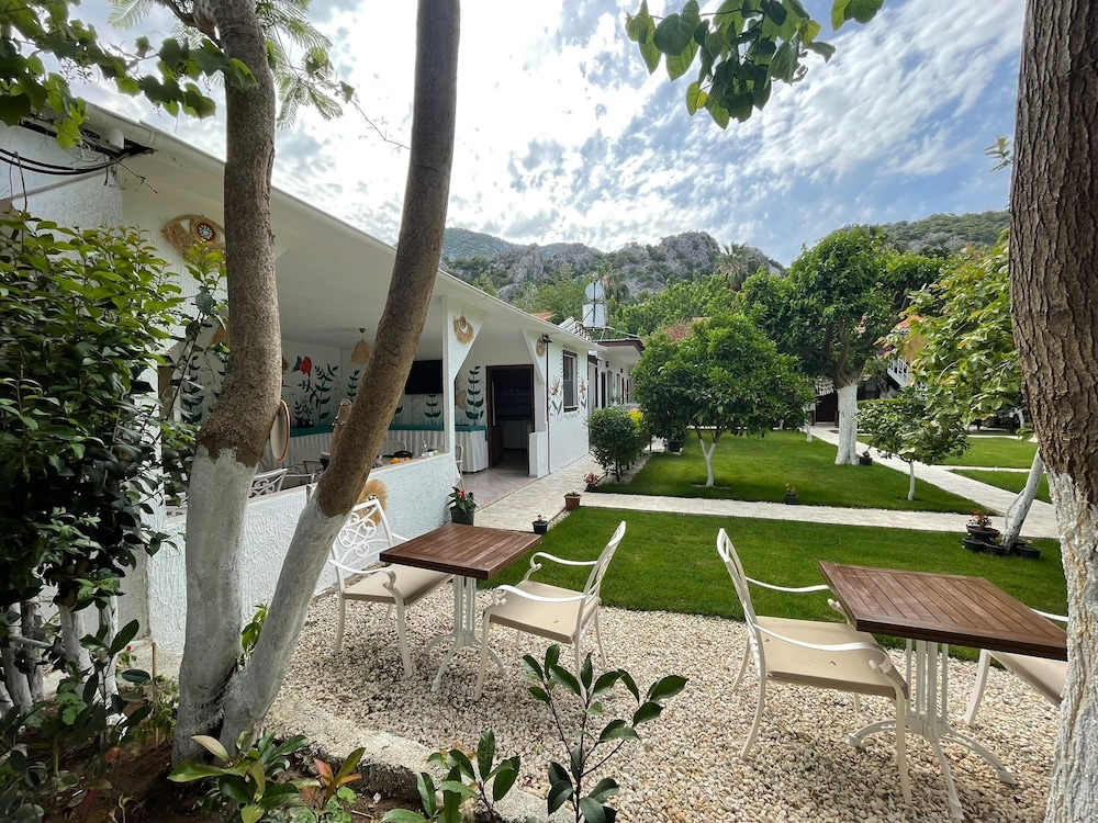 Alican Pension 18/27