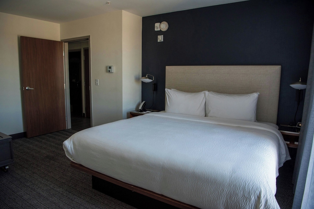 Courtyard by Marriott Lake City 13/50