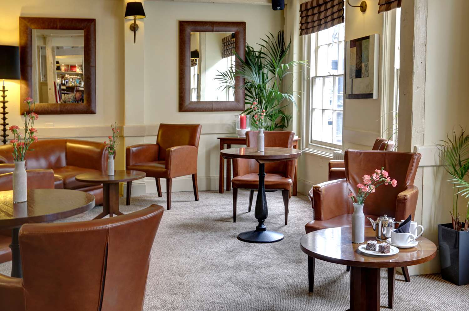 Uno Rose & Crown Hotel Tonbridge 17/35