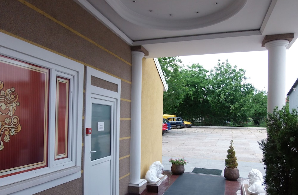Garni Hotel Lav 5/50
