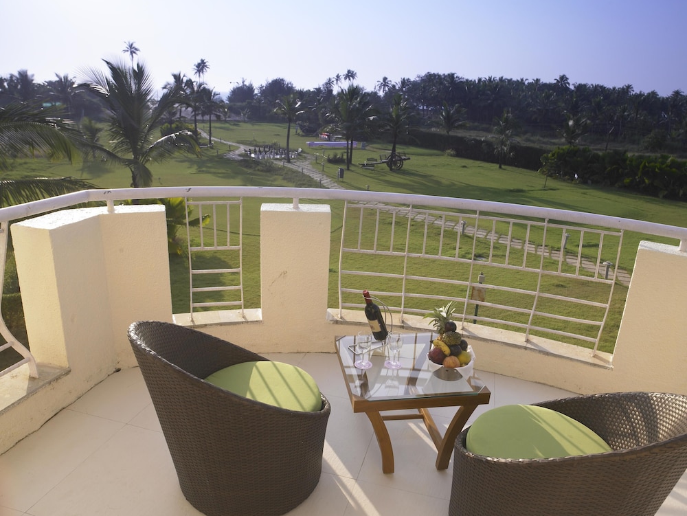 Royal Orchid Beach Resort & Spa, Goa 51/67