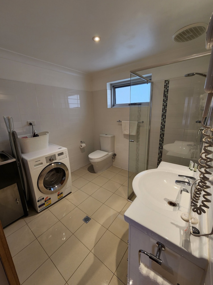 Ethelton Serviced Apartments 49/50