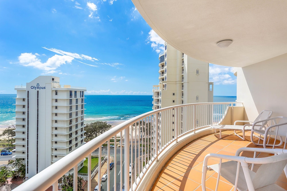 BreakFree Moroccan Surfers Paradise 43/70