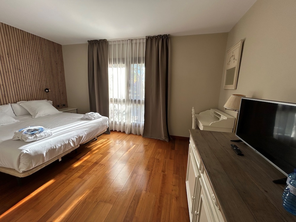 Hotel Blancafort Spa Termal Formerly Gran Hotel Balneario Blancafort 26/77