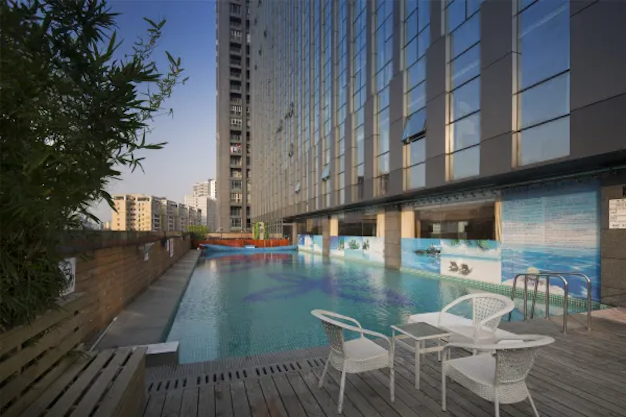 Honder International Hotel 35/36