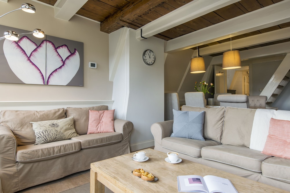 Grand Canal Boutique Hotel 37/58