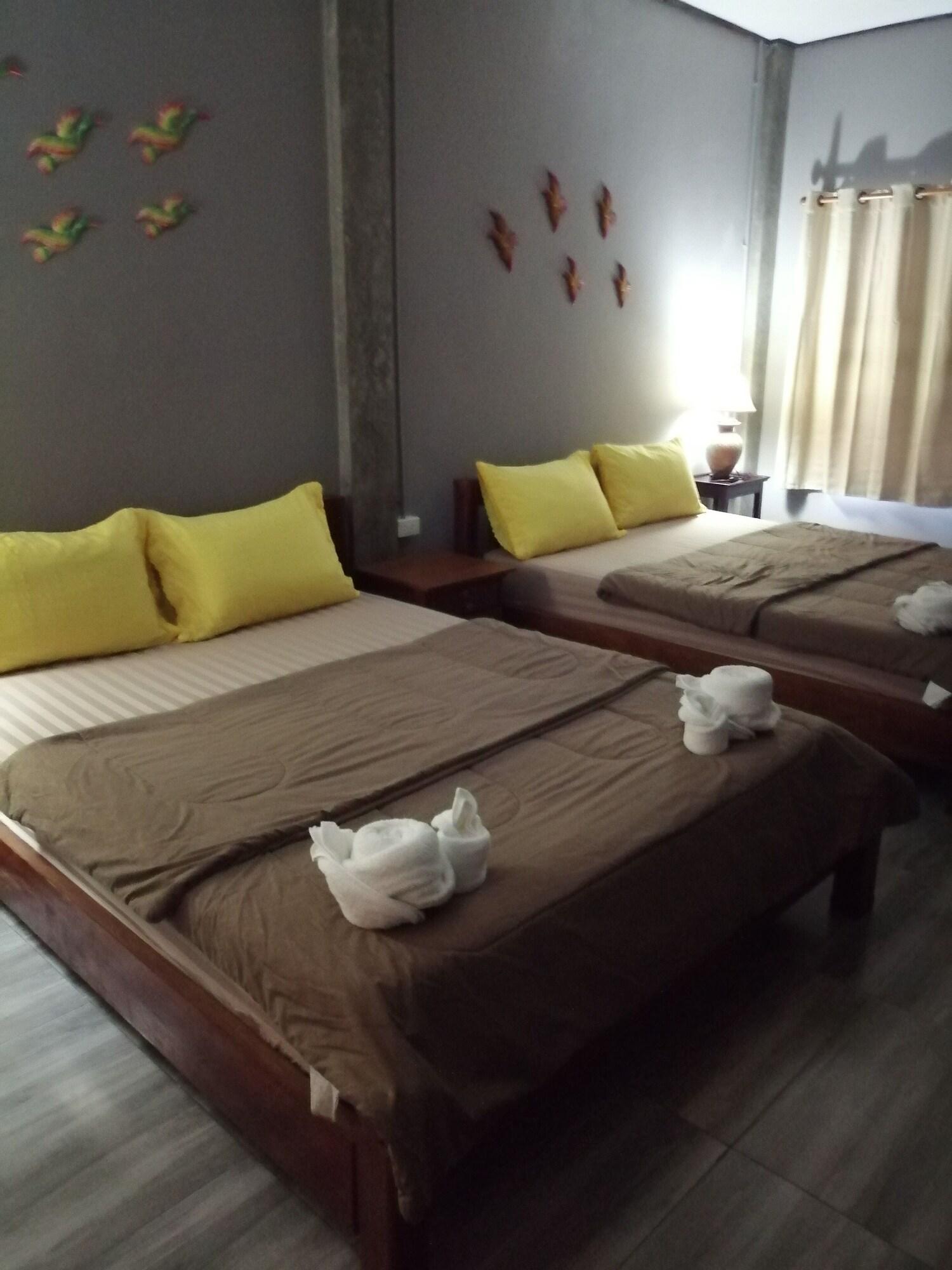 Yotin Guest House 8/19