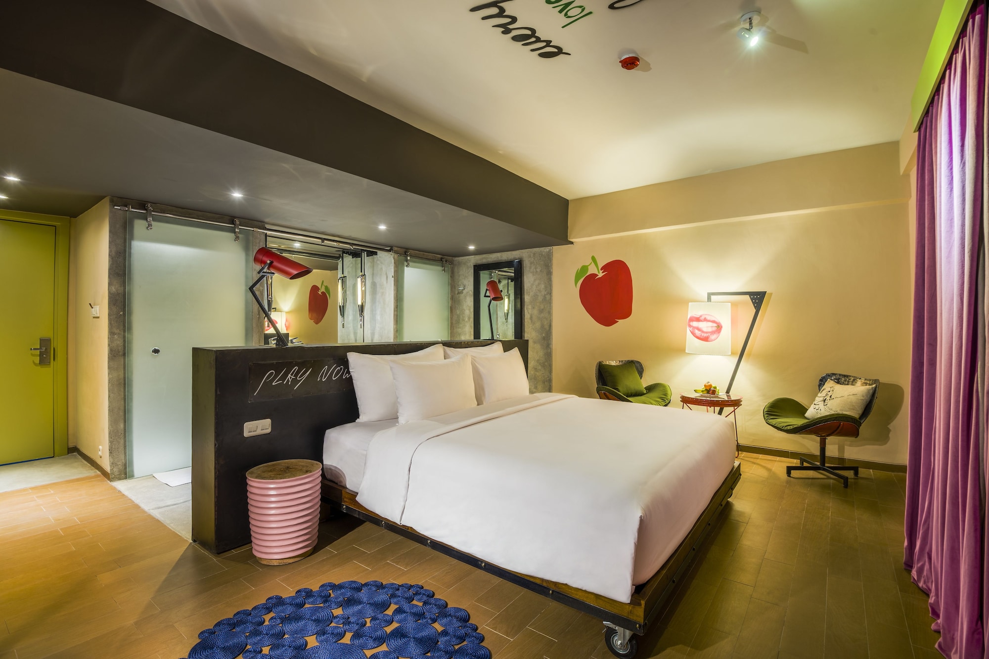 Dash, Deluxe, King Bed, Pool View، Viva Dash Hotel Seminyak 3/5