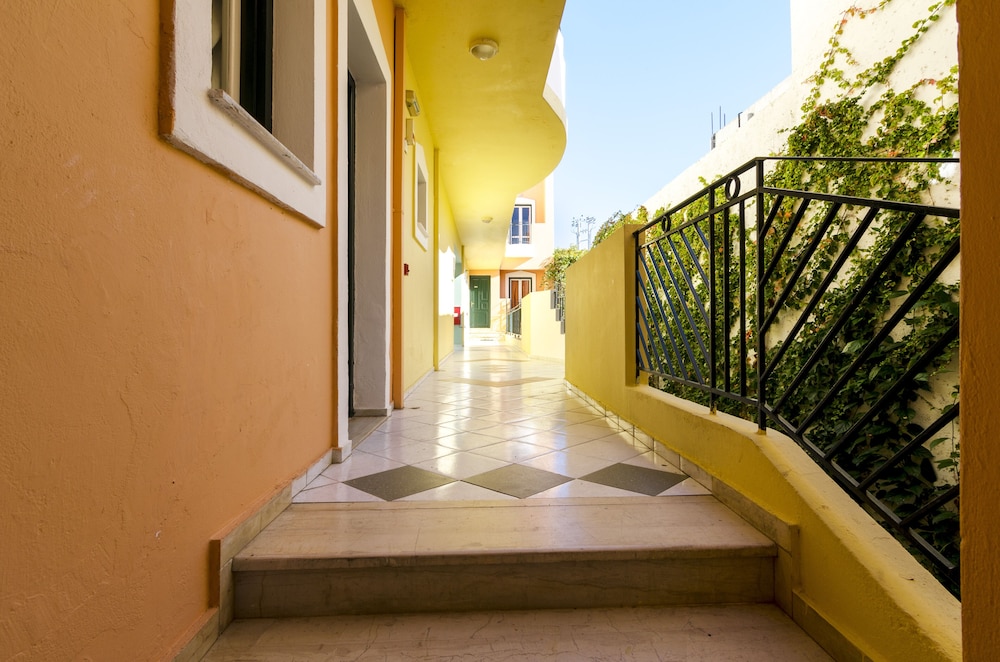 Pelagia Maria Studios Malia 47/51