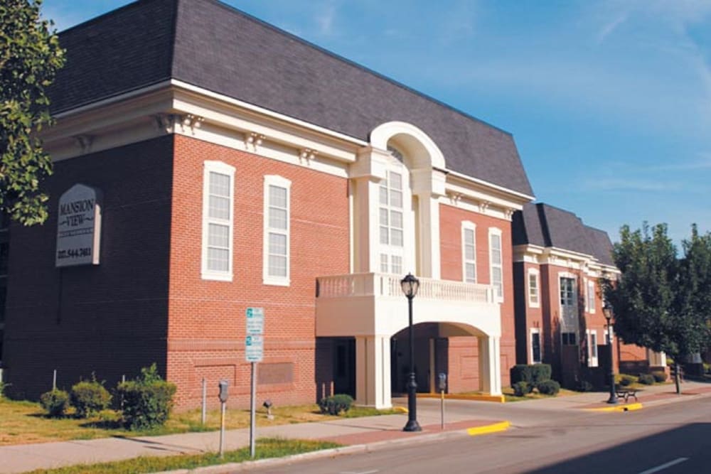 Americas Best Value Inn Springfield - Mansion View 38/47