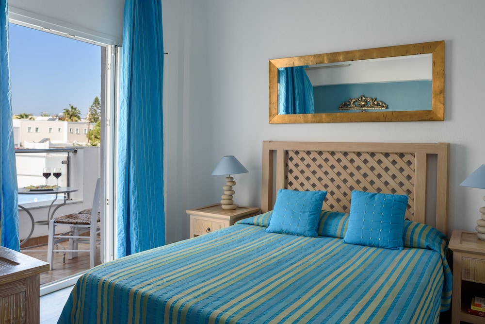SUPERIOR, DOUBLE BED