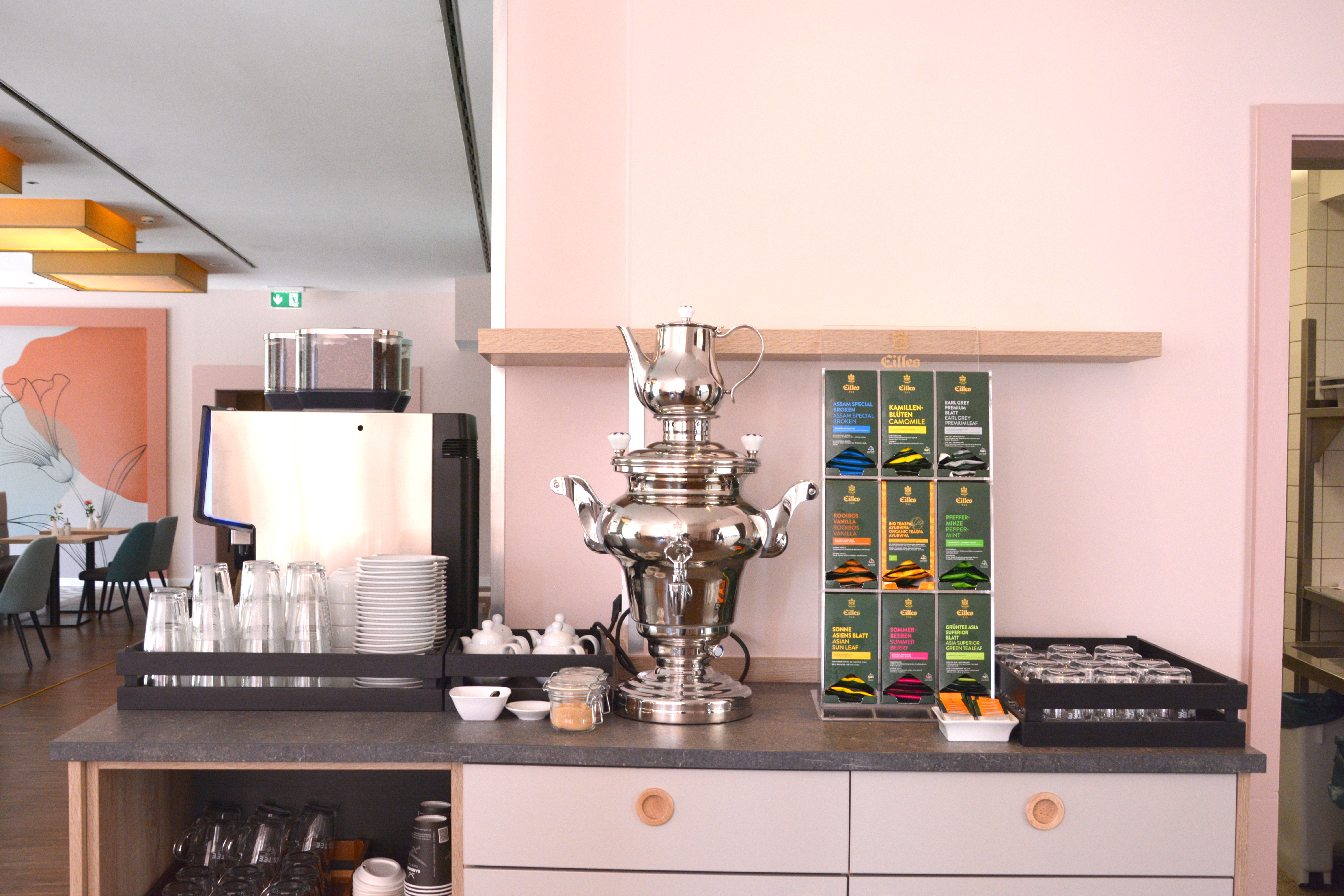 Garner Hotel Essen - Handelshof by IHG 80/85