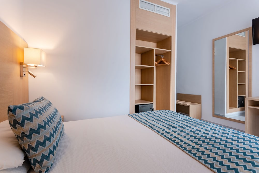 Hotel Riutort 20/28