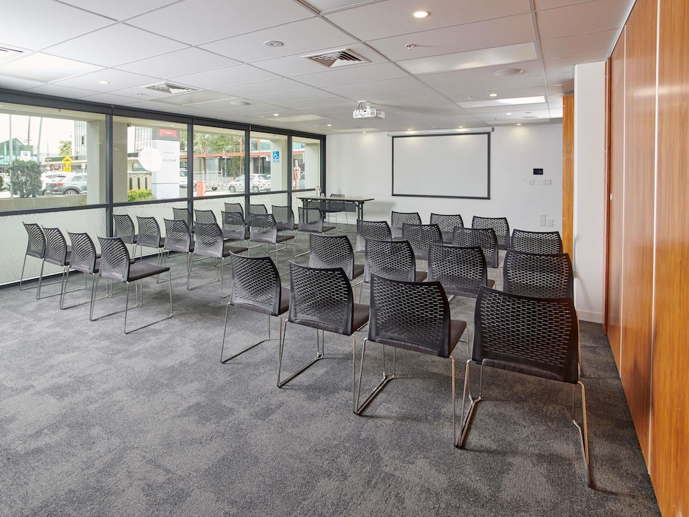 Ibis Hamilton Tainui 49/57