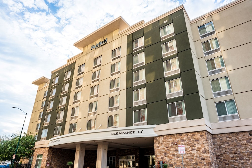 Fairfield Inn Suites San Antonio Downtown Alamo Plaza 1/50