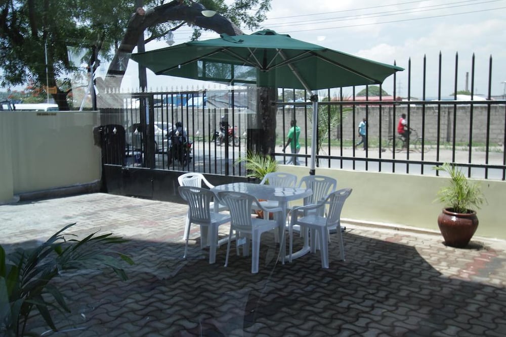 Sawe Hotel 36/43