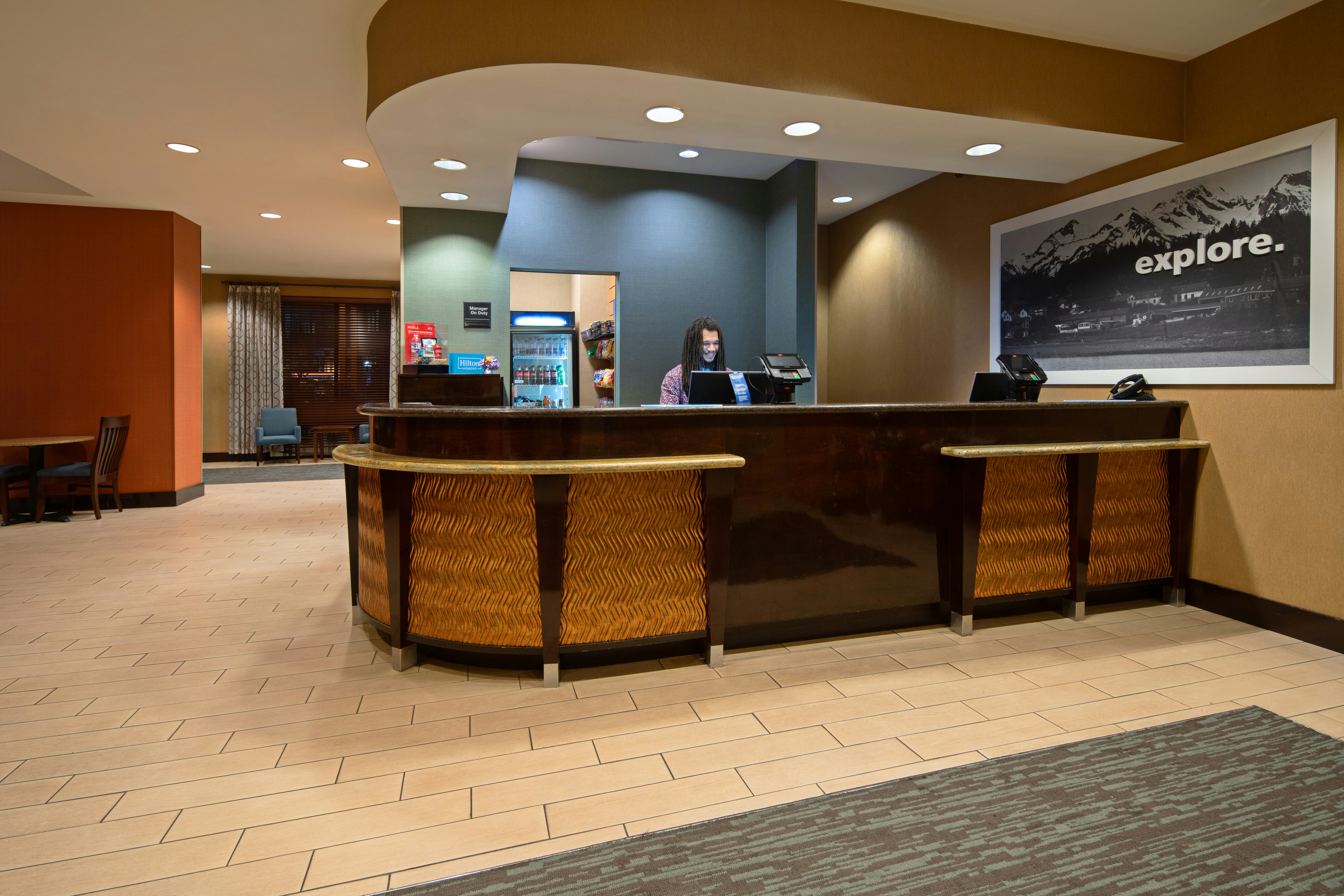 Hampton Inn Suites Bremerton 9/57
