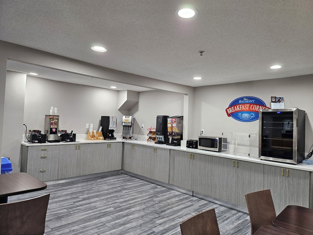 Days Inn by Wyndham Davenport 37/50
