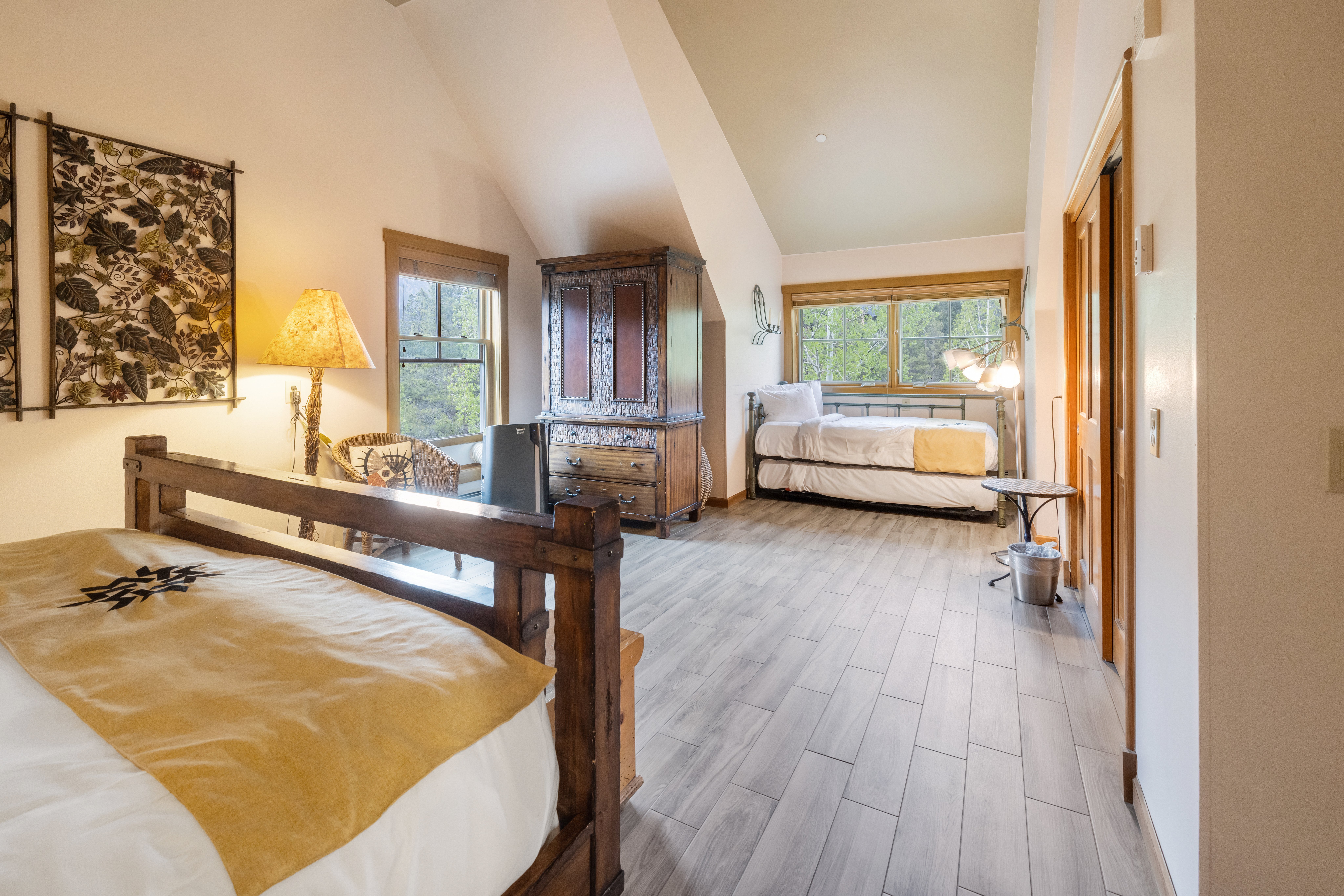Jackpine & Black Bear Condos 8/32