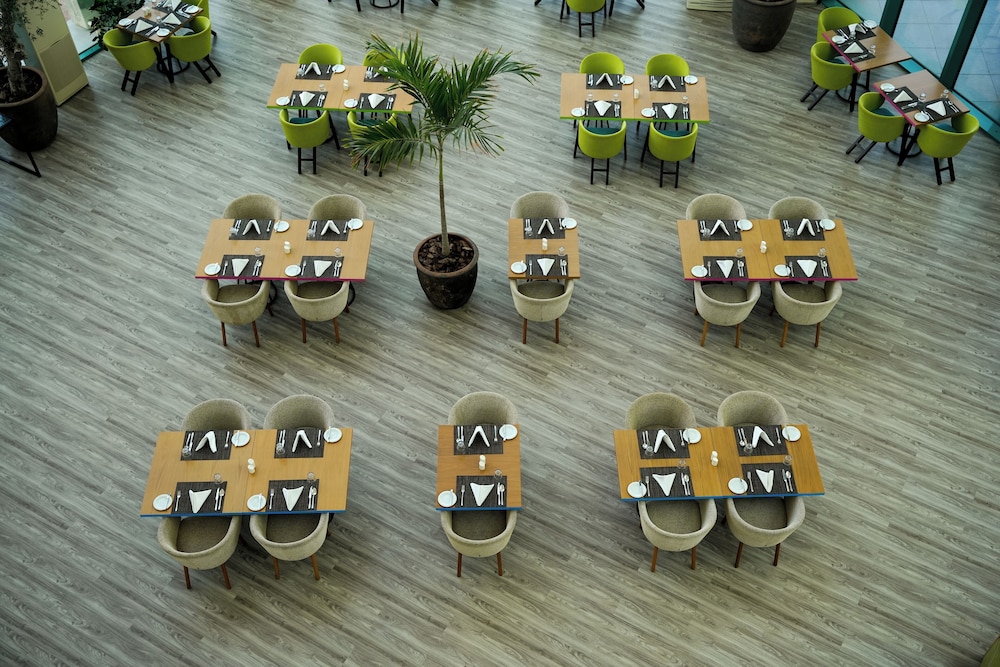 Mirfa Hotel 57/69