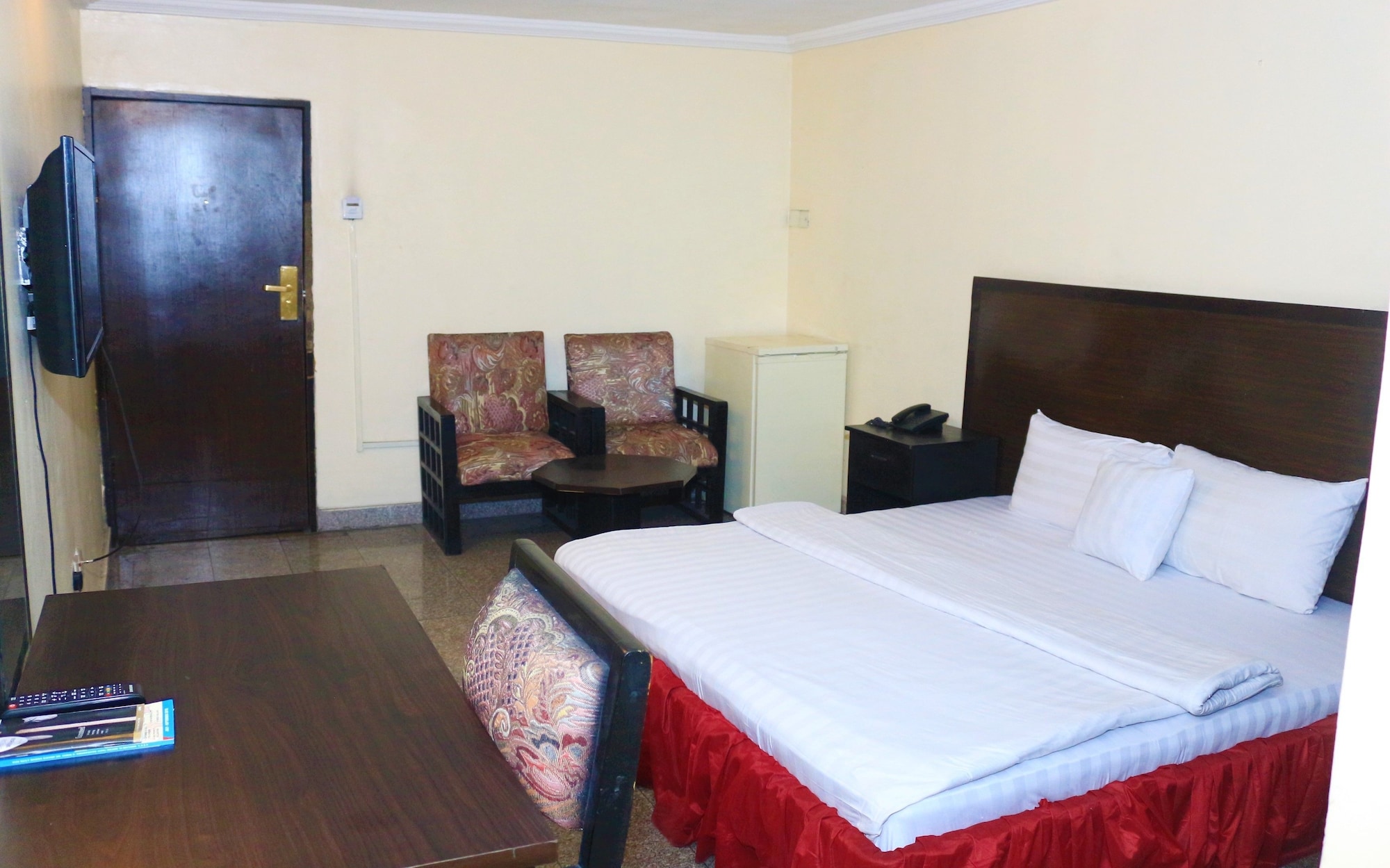 غرفة تنفيذية بسرير كوين، Sissi Hotel 3/4