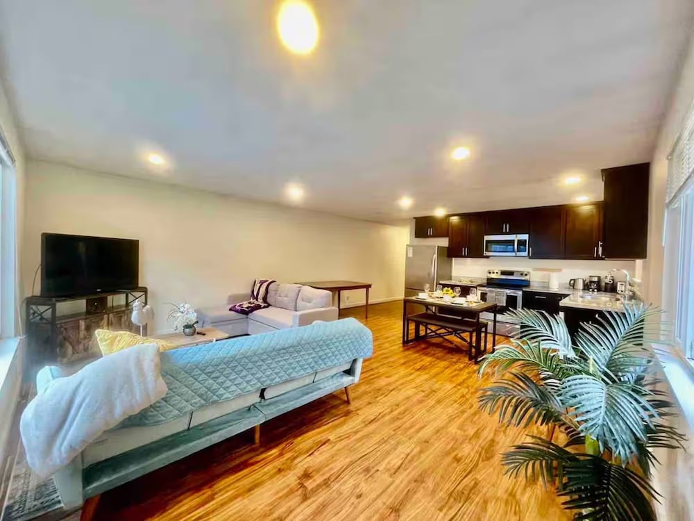 The Seattle Haven - Modern Suites 3/19